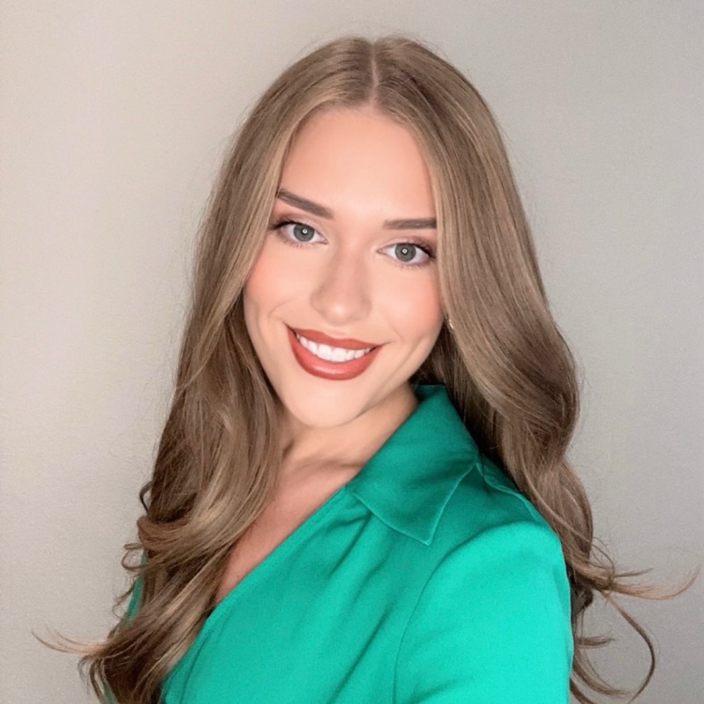 Meet your Posher, Carli